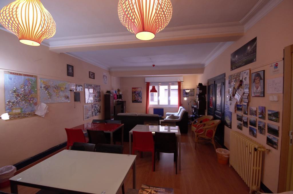 Hostel Hemingway Pamplona Luaran gambar